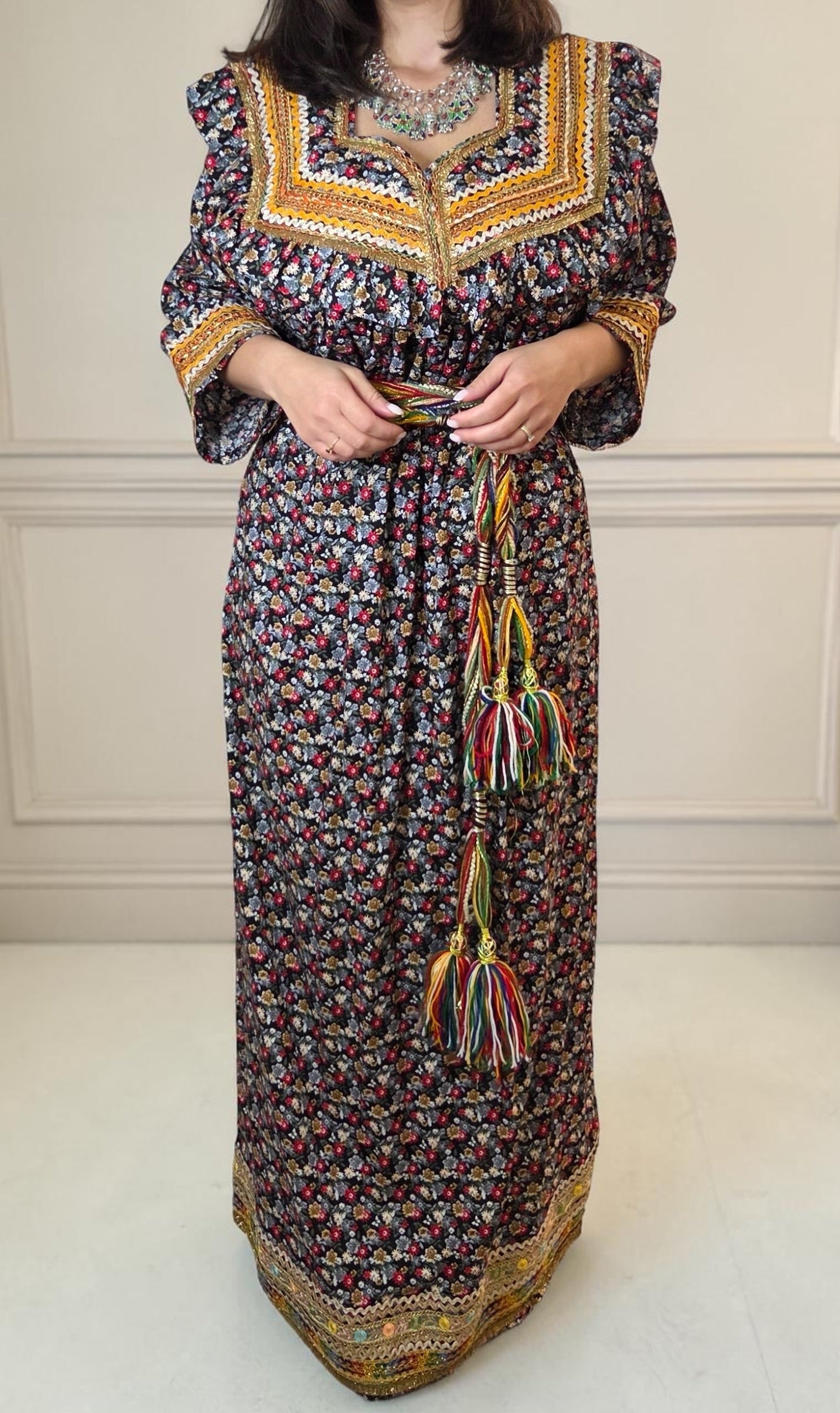 Robe kabyle traditionnelle - simple et élégante