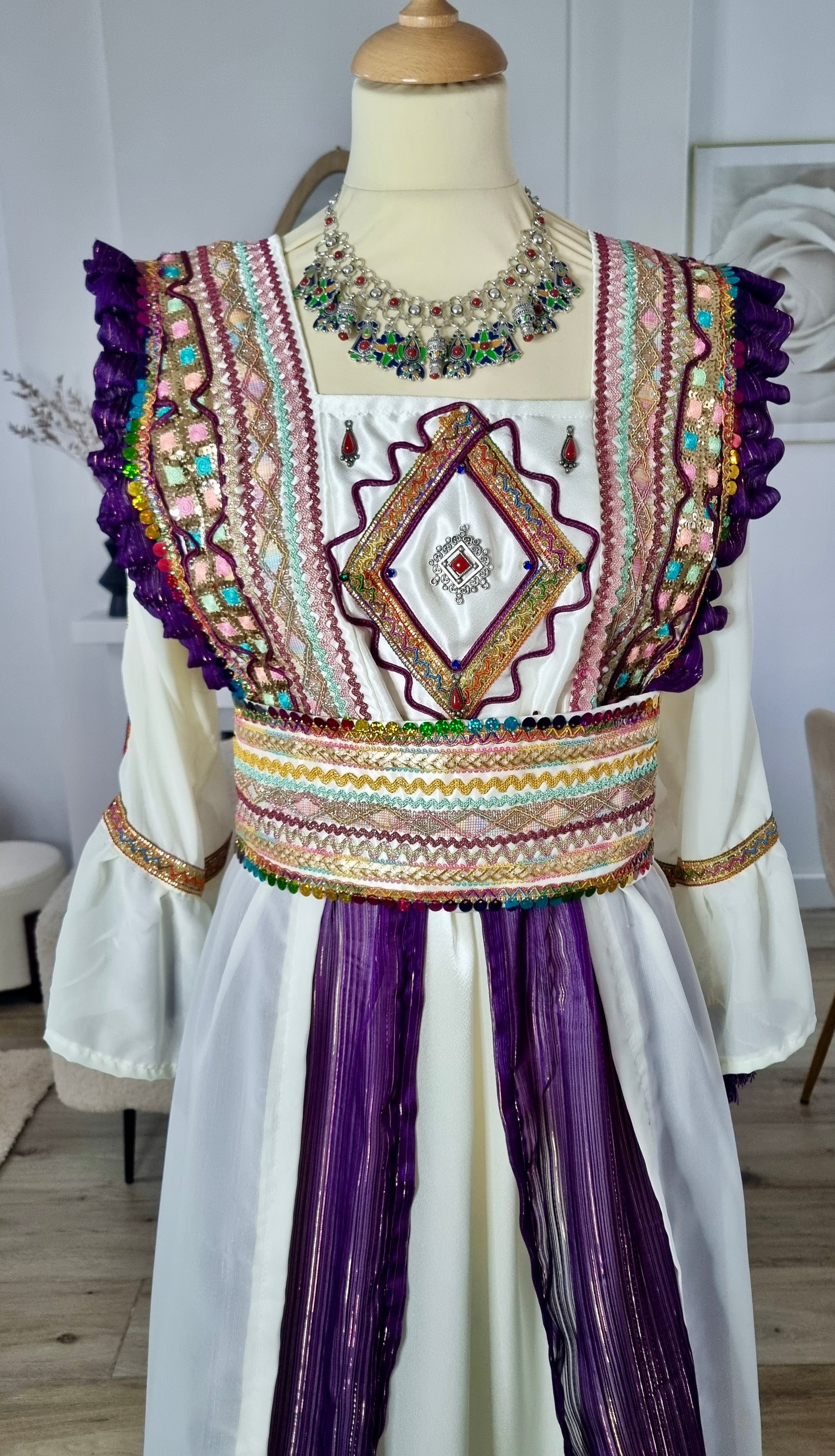 Robe kabyle chargée 