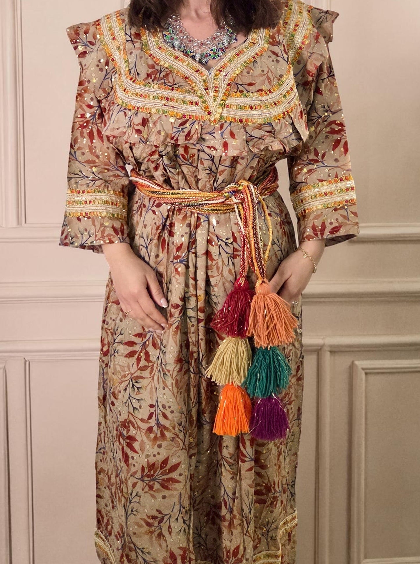 Robe kabyle traditionnelle fleurie – grande taille