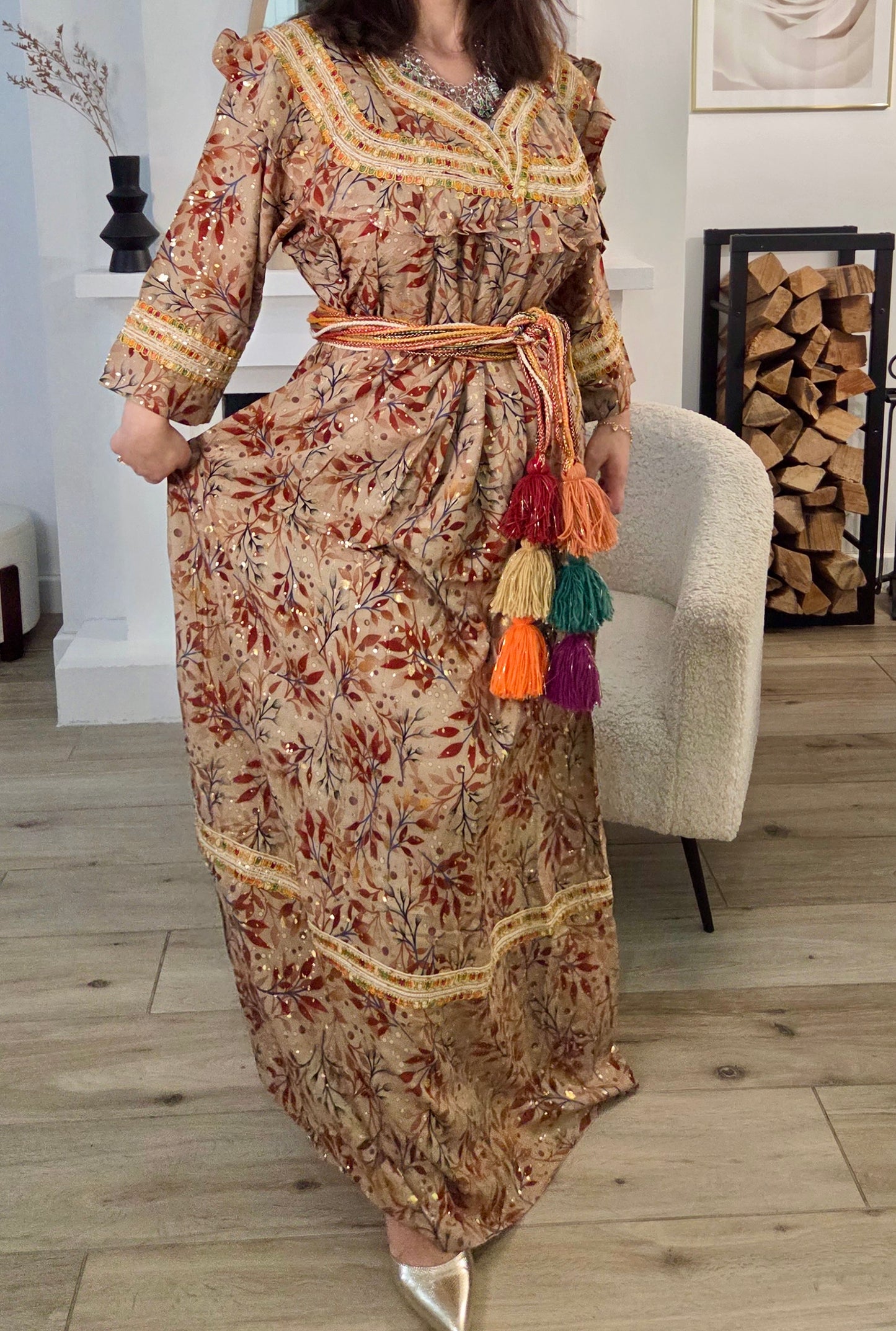 Robe kabyle tissu brillant manches longues 