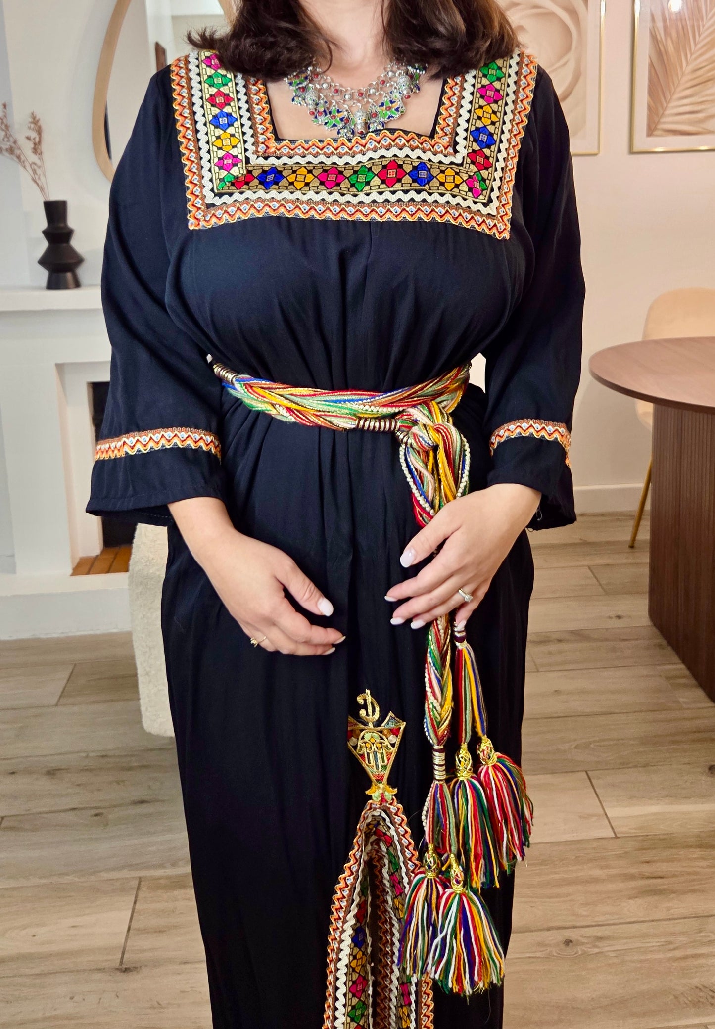 Robe kabyle noire simple 