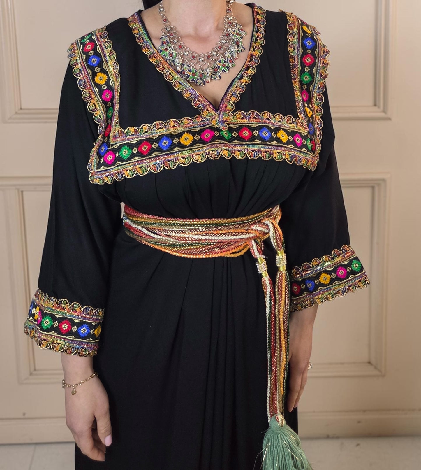 Robe kabyle noire fluide