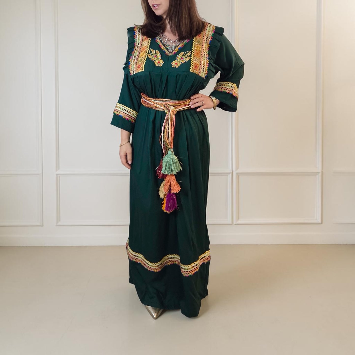 Robe kabyle verte – simple et élégante pour toutes les occasions