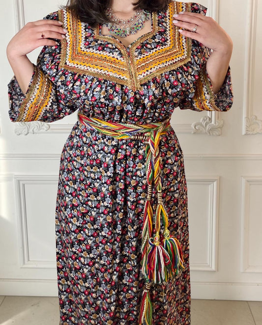 Robe kabyle traditionnelle - simple et élégante