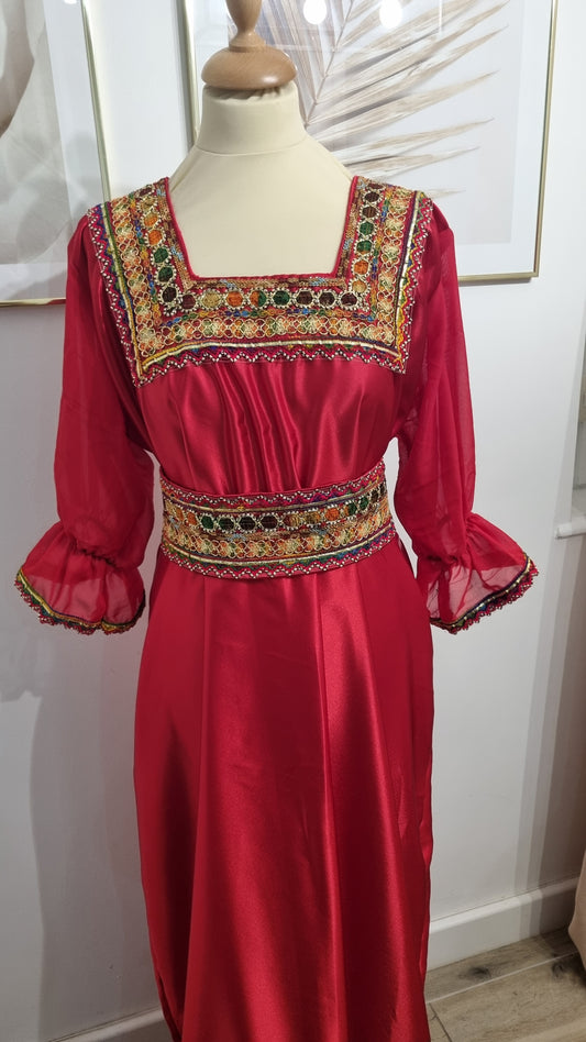 Robe kabyle rouge satin